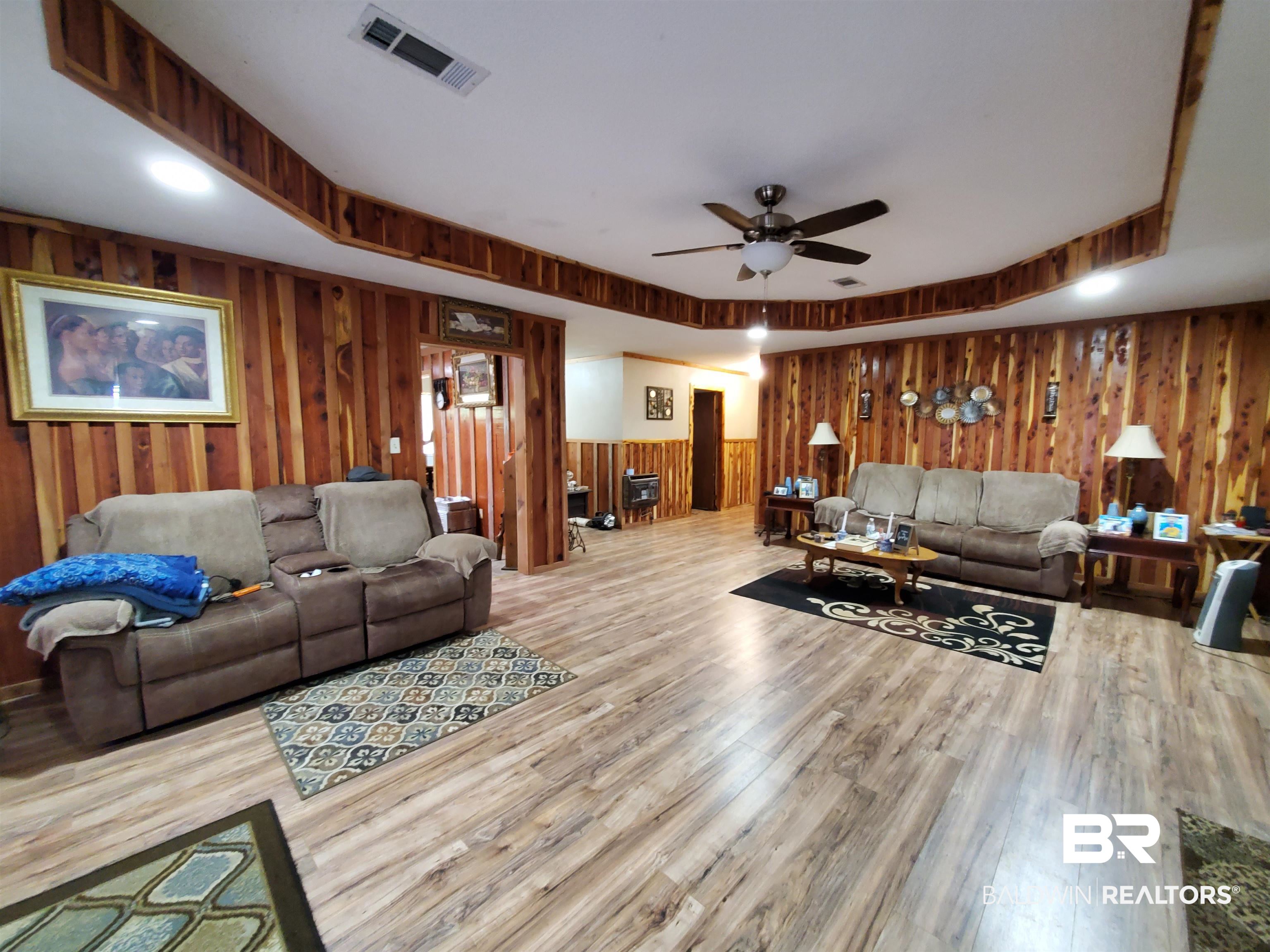 196 Tag Road Monroeville, AL 36460 - Photo 6 of 34