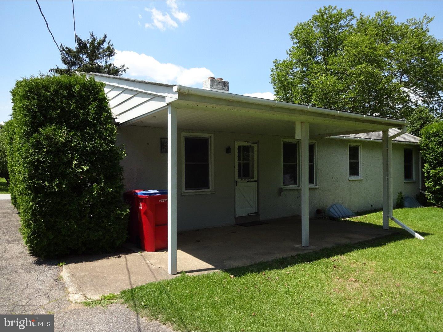 1014 Cardinal Road Audubon, PA 19403 - Photo 3 of 21 Gallery Image 3
