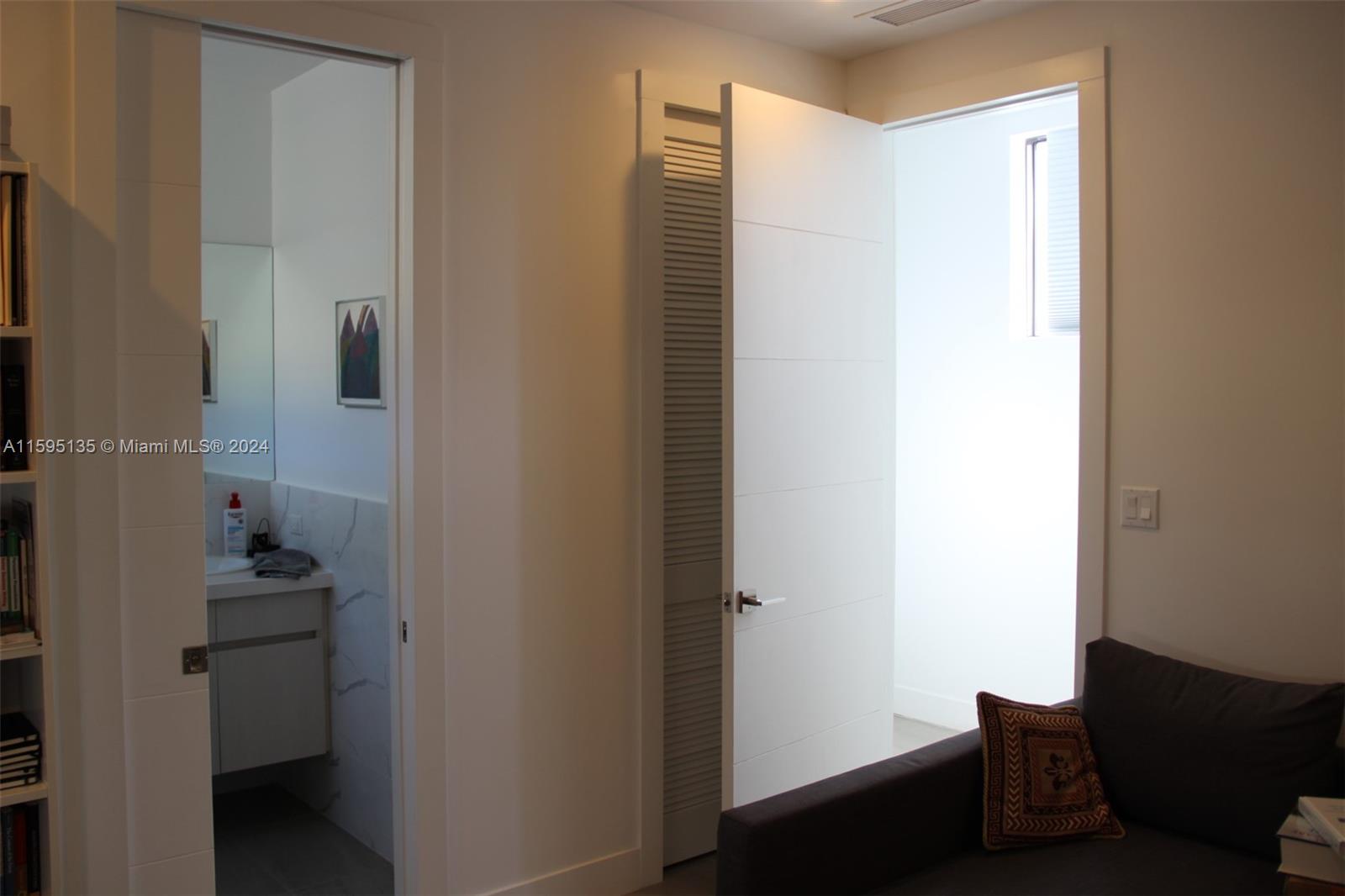 2944 Southwest 27th Terrace, Unit 2944 Miami, FL 33133 - Photo 21 of 44