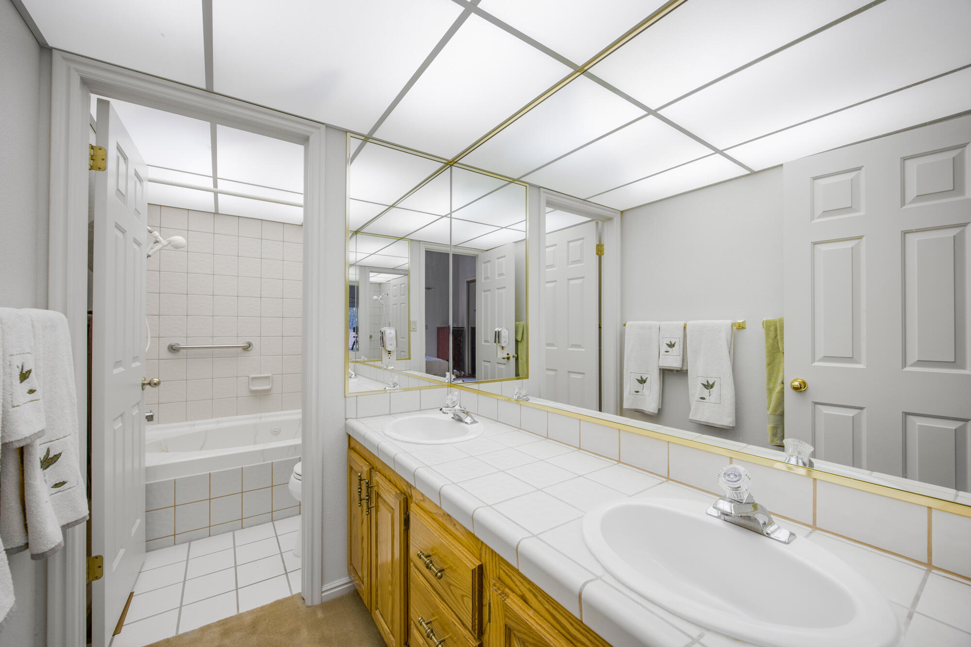 545 South Valley View Drive, Unit 78 St. George, UT 84770 - Photo 15 of 47 Master Bathroom