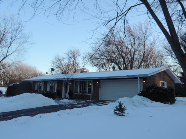 79 Perth Road Cary, IL 60013 - Photo 1 of 13
