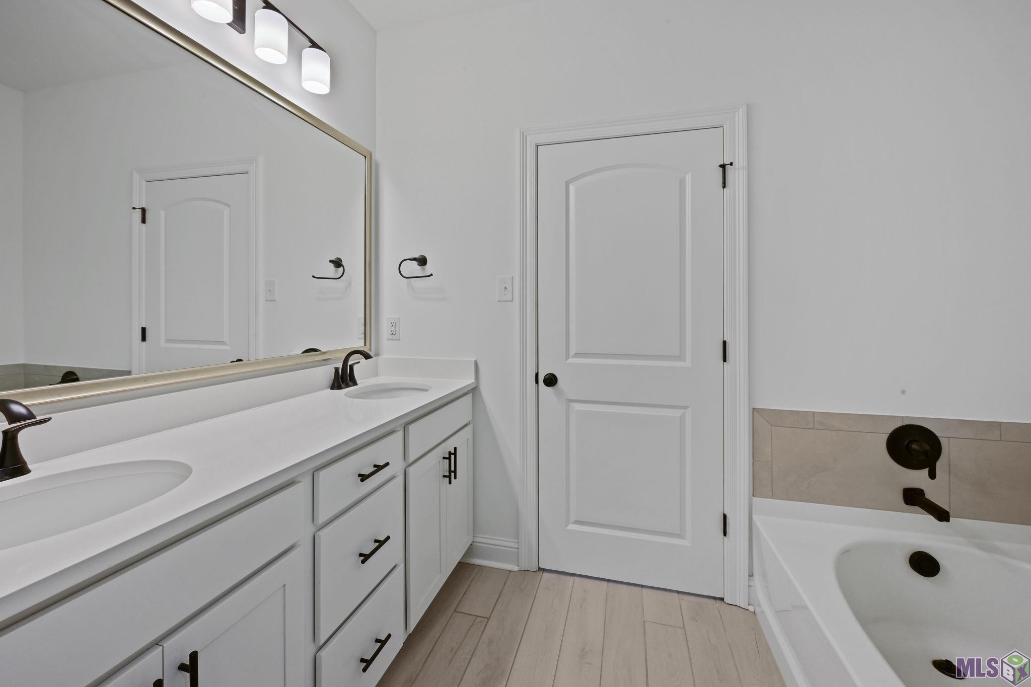 9239 Asoka Avenue Baton Rouge, LA 70810 - Photo 10 of 19