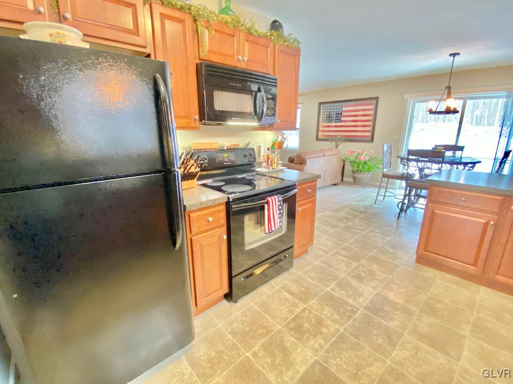 173 Forest Road Bangor, PA 18013 - Photo 10 of 43 Gallery Image 10