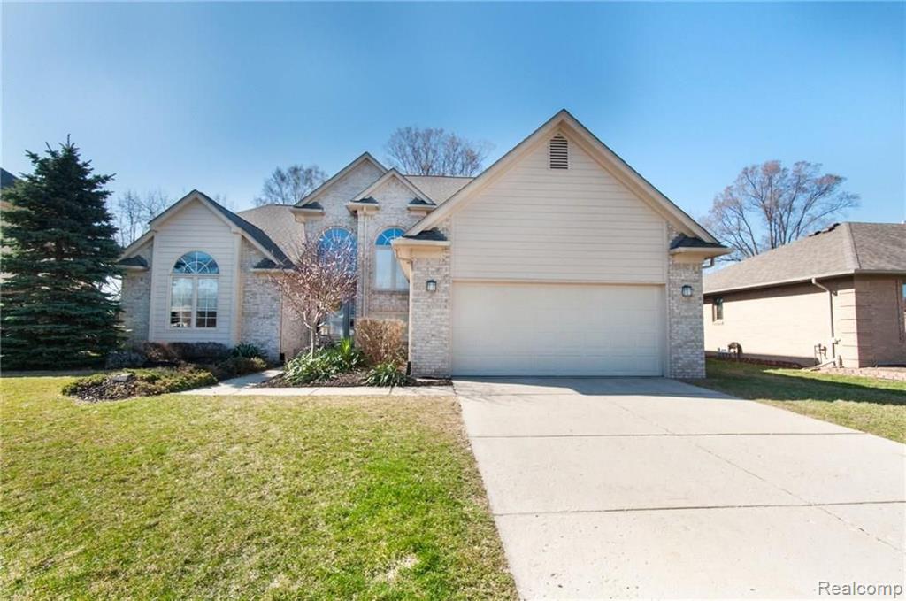 1934 South Shore Drive Rochester Hills, MI 48307 - Photo 38 of 42