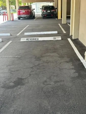 $2,450 | 1811 Jefferson Street, Unit 310, Hollywood, FL 33020