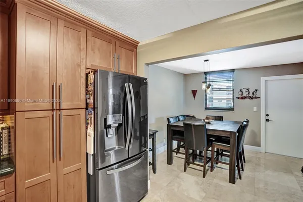 $2,450 | 1811 Jefferson Street, Unit 310, Hollywood, FL 33020