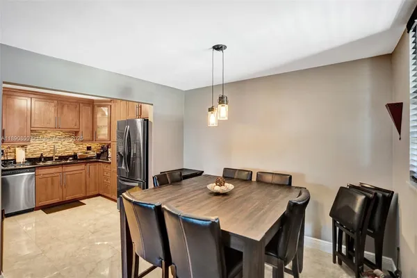 $2,450 | 1811 Jefferson Street, Unit 310, Hollywood, FL 33020