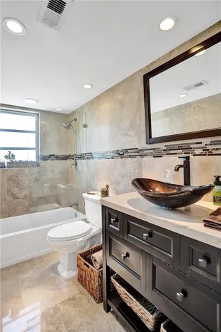 $2,650 | 1811 Jefferson Street, Unit 310, Hollywood, FL 33020