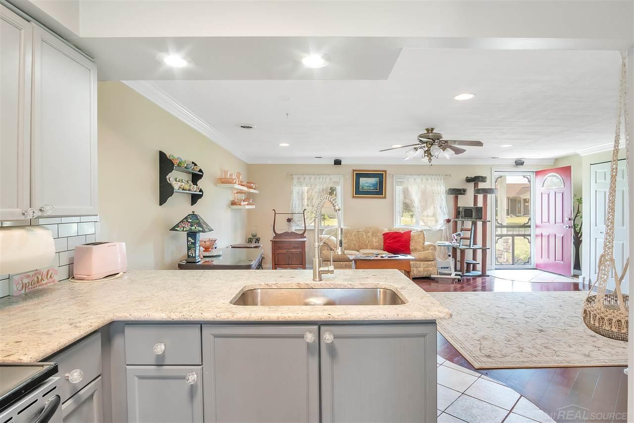 2471 Lindell Road Sterling Heights, MI 48310 - Photo 15 of 31