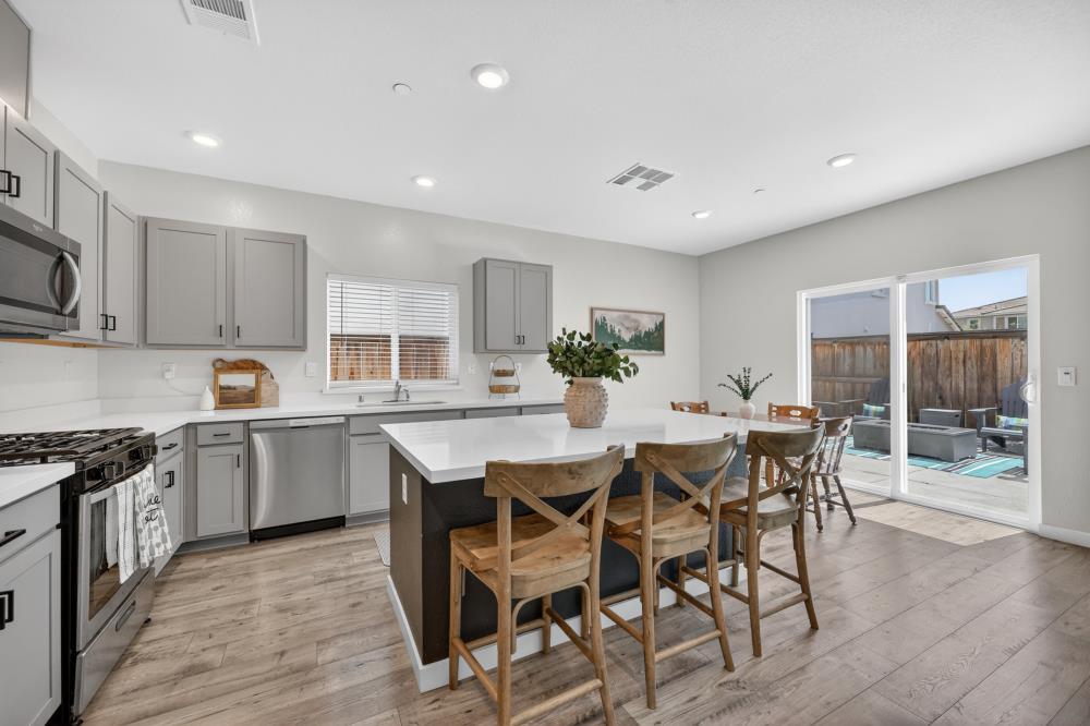 3159 Declaration Avenue Lincoln, CA 95648 - Photo 12 of 52