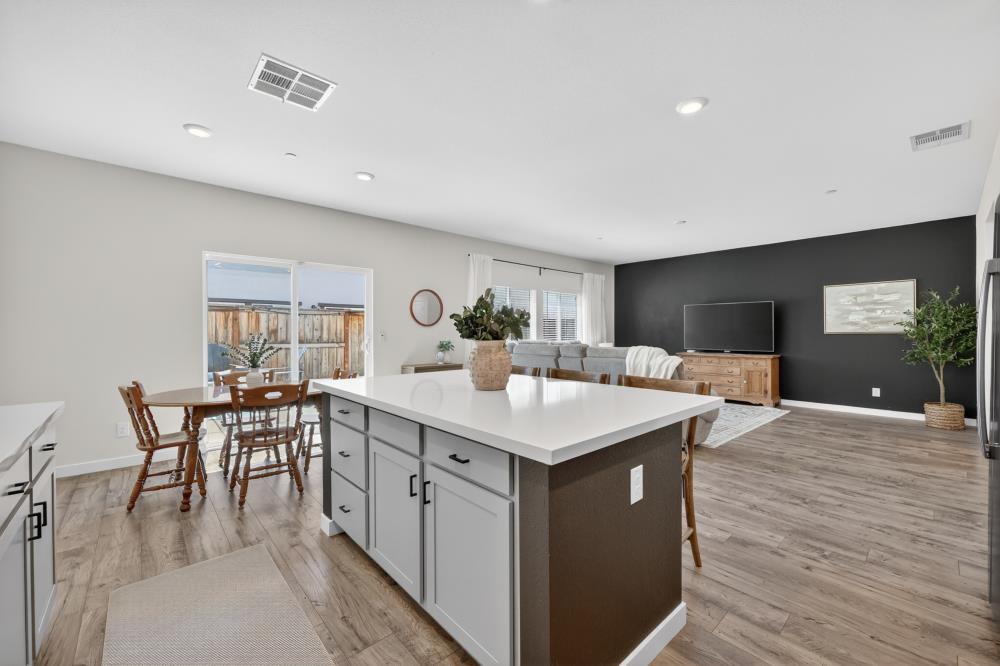3159 Declaration Avenue Lincoln, CA 95648 - Photo 13 of 52