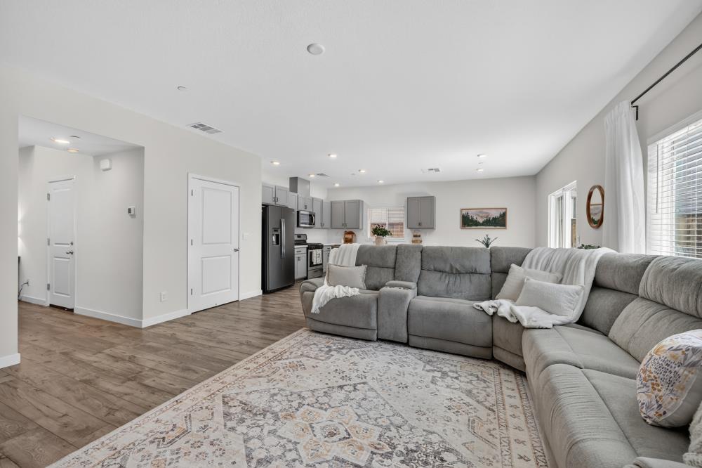 3159 Declaration Avenue Lincoln, CA 95648 - Photo 8 of 52