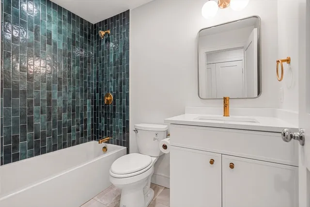 $1,678,888 | 39 Canavan Drive, Braintree, MA 02184