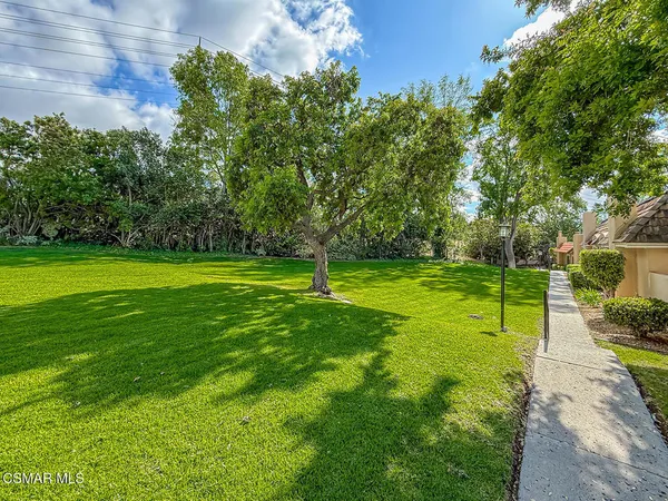 $625,000 | 1752 East Avenida De Las Flores, Thousand Oaks, CA 91362