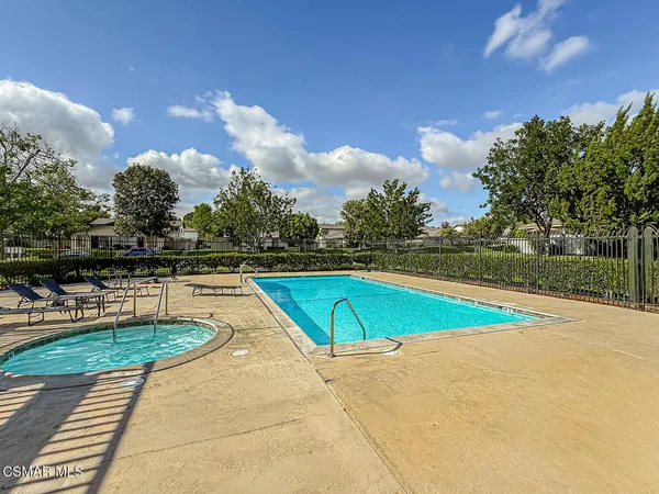 $625,000 | 1752 East Avenida De Las Flores, Thousand Oaks, CA 91362