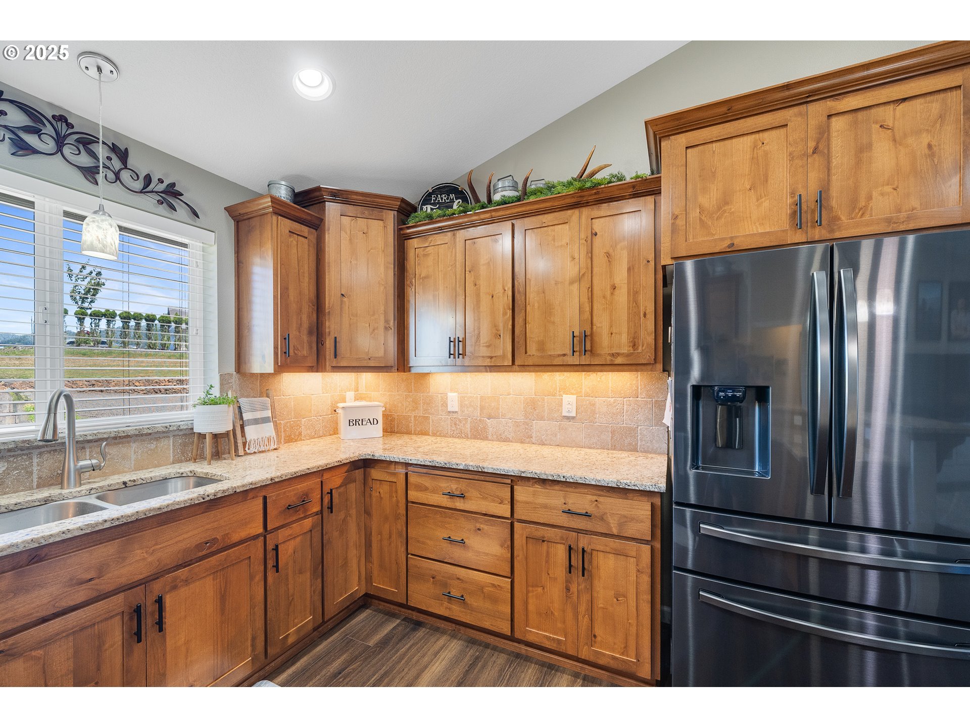 10340 Skyview Road Tillamook, OR 97141 - Photo 17 of 38 Gallery Image 17