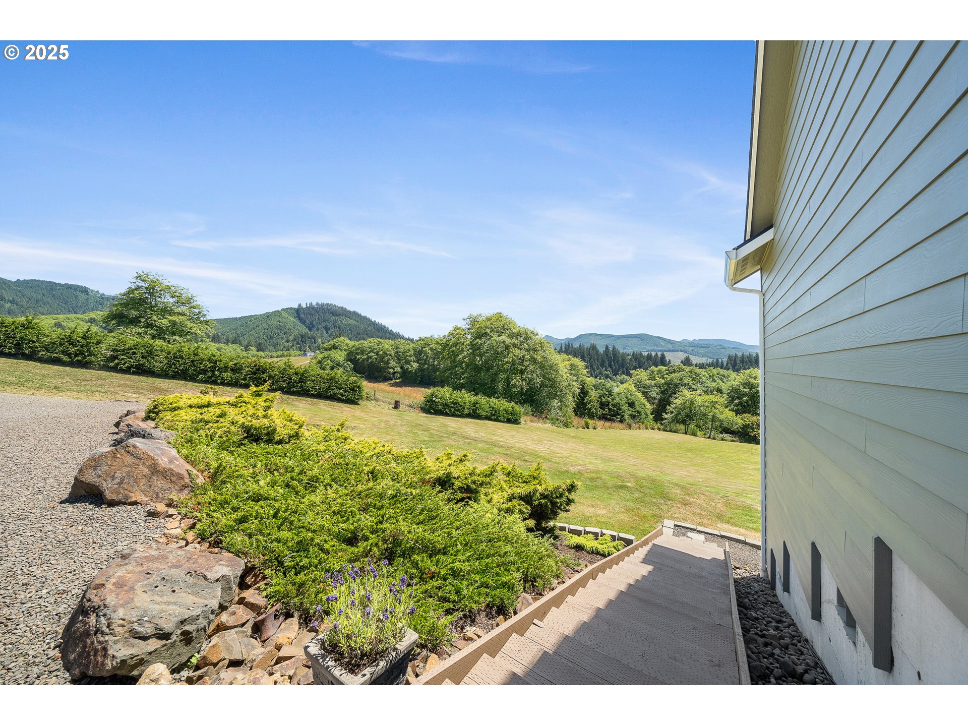 10340 Skyview Road Tillamook, OR 97141 - Photo 37 of 38 Gallery Image 37