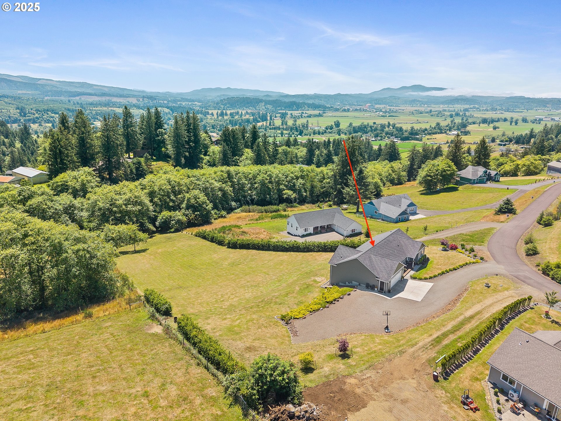 10340 Skyview Road Tillamook, OR 97141 - Photo 6 of 38 Gallery Image 6