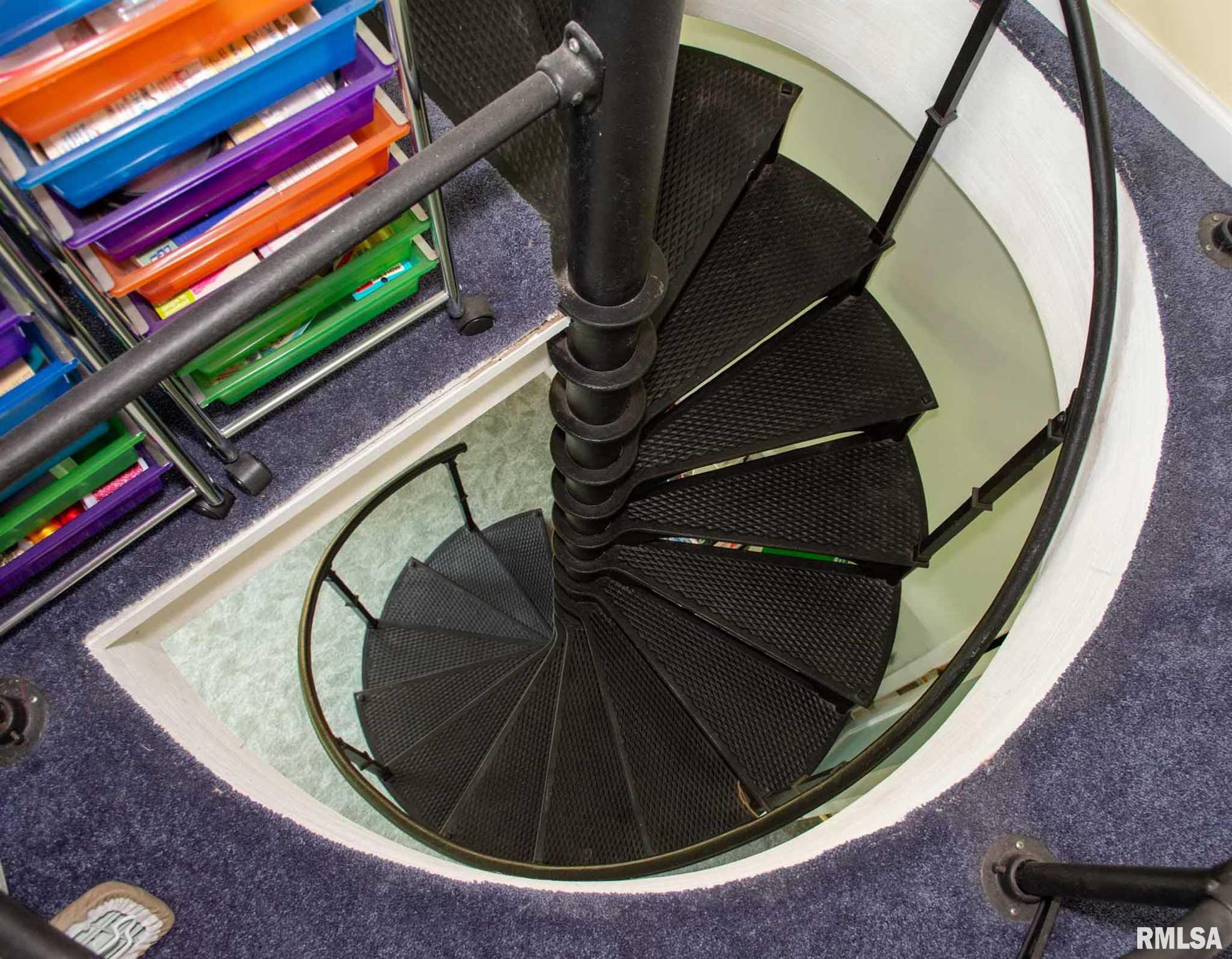 1320 Main Avenue Clinton, IA 52732 - Photo 19 of 49