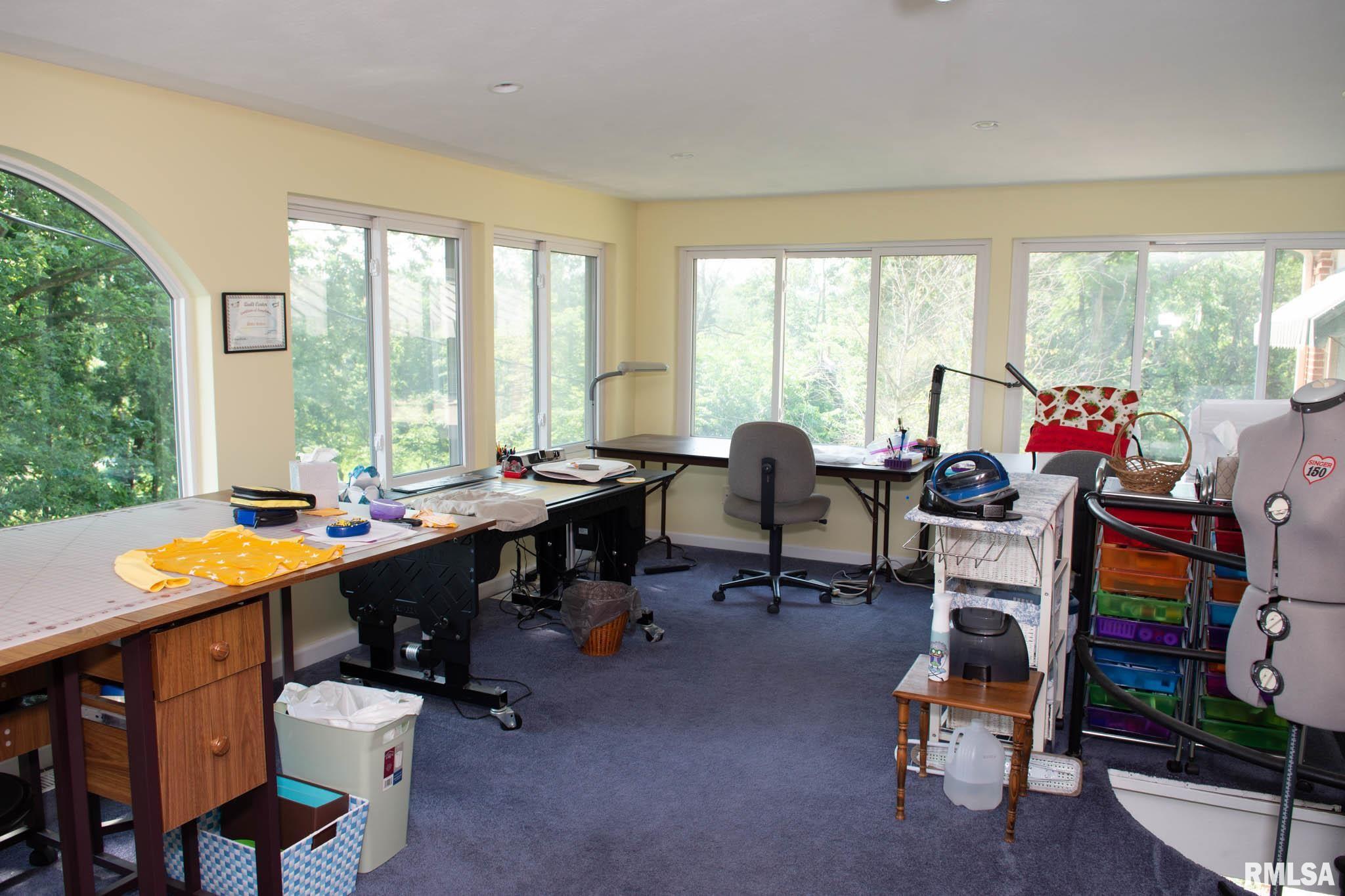 1320 Main Avenue Clinton, IA 52732 - Photo 31 of 49