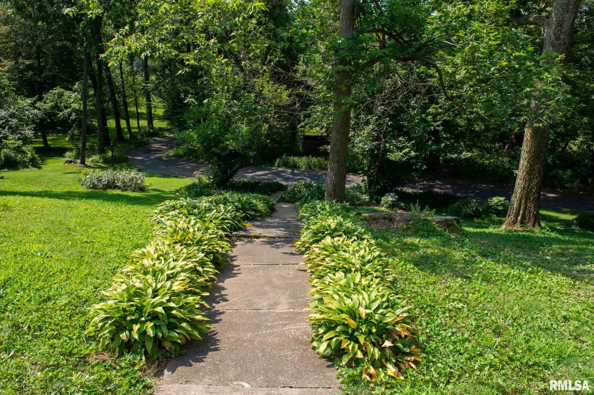 1320 Main Avenue Clinton, IA 52732 - Photo 42 of 49