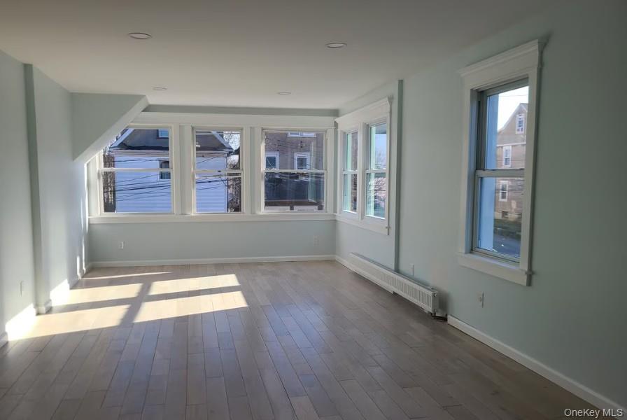 75 St Johns Place New Rochelle, NY 10801 - Photo 2 of 6