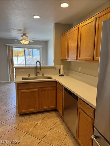 $1,795 | 8221 Diamond Star Court, Las Vegas, NV 89145