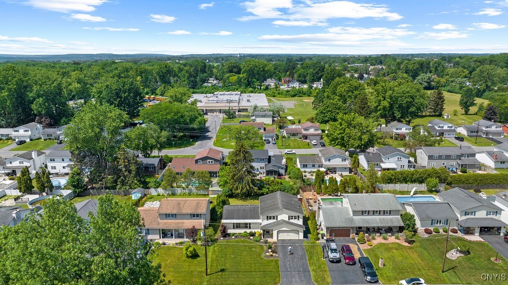 111 Ruby Road Salina, NY 13088 - Photo 3 of 45