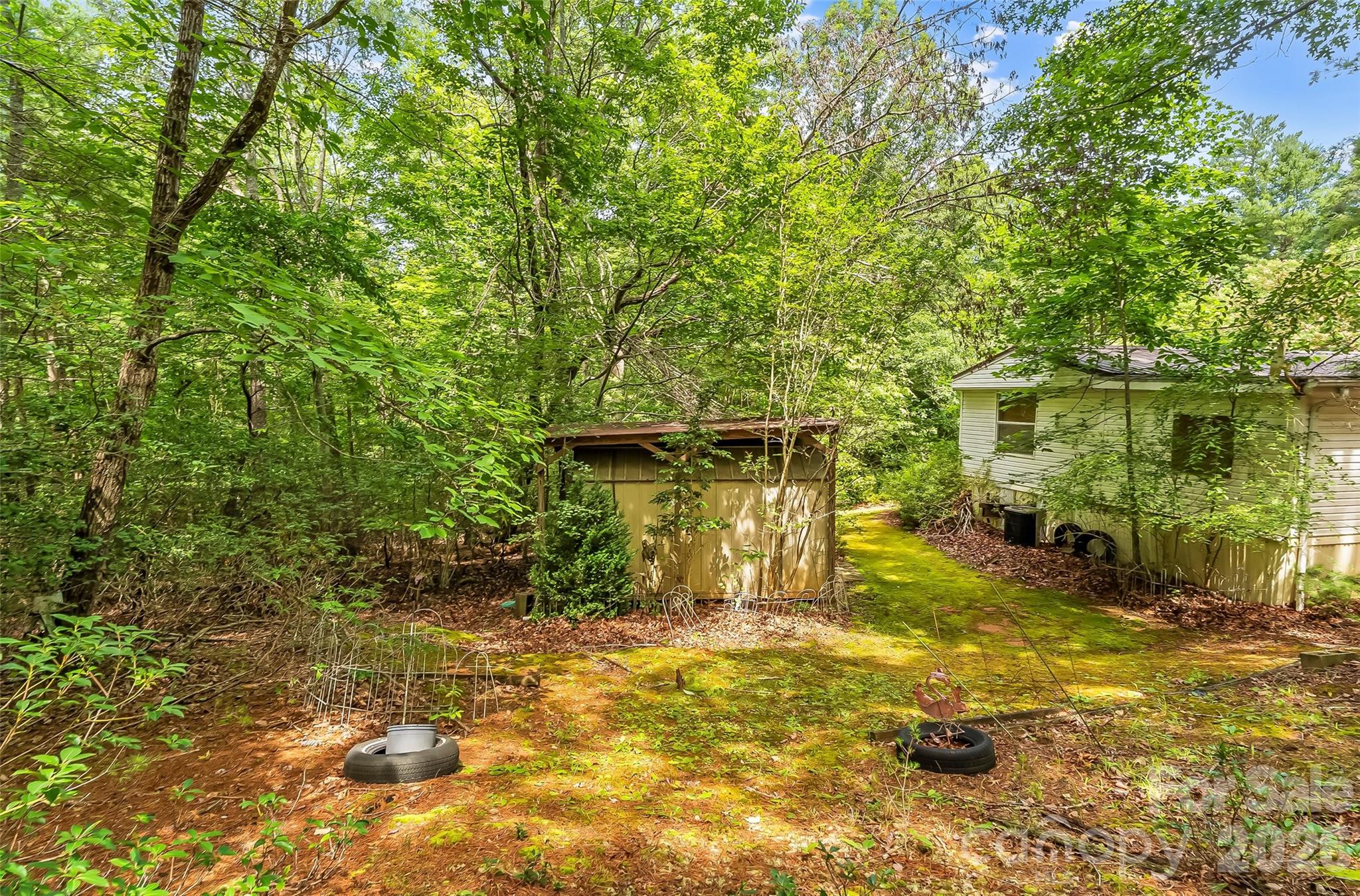 2040 Hampson Road Morganton, NC 28655 - Photo 7 of 14