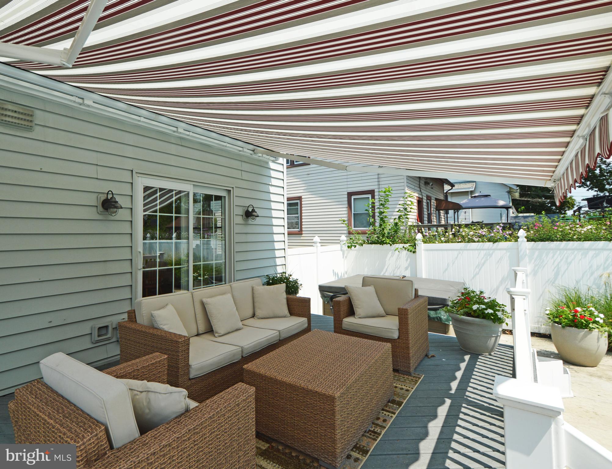 4215 Harcourt Road Baltimore, MD 21214 - Photo 7 of 46 Rear Deck with Retractable Awning