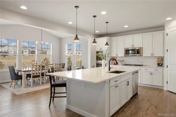 $899,999 | 7140 South Vandriver Way, Aurora, CO 80016