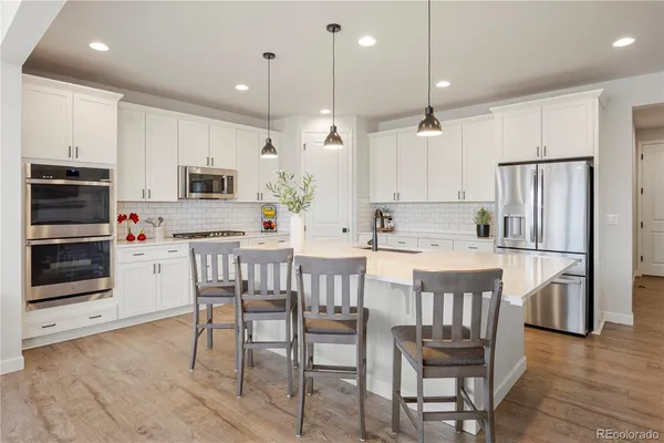 $899,999 | 7140 South Vandriver Way, Aurora, CO 80016