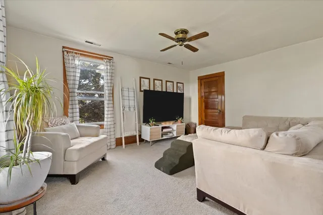 $525,000 | 116 East Monaville Road, Lake Villa, IL 60046