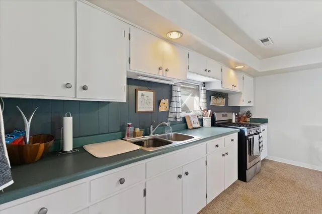 $525,000 | 116 East Monaville Road, Lake Villa, IL 60046