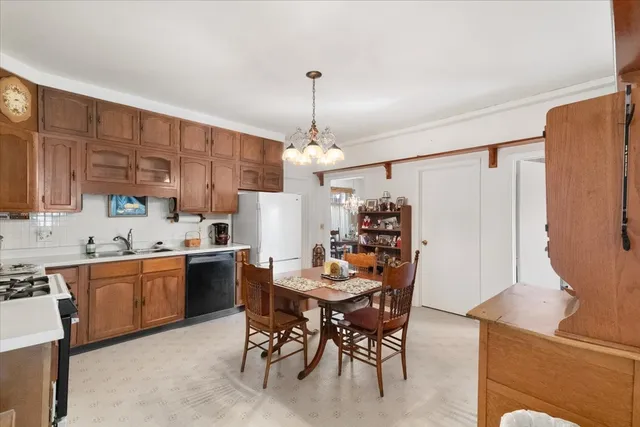 $525,000 | 116 East Monaville Road, Lake Villa, IL 60046