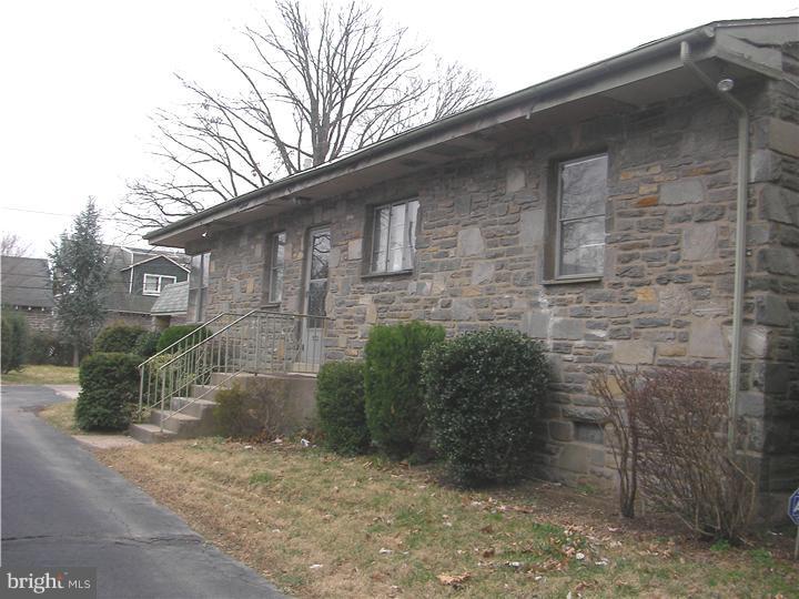 5822 Drexel Road Philadelphia, PA 19131 - Photo 3 of 12 Exterior Side