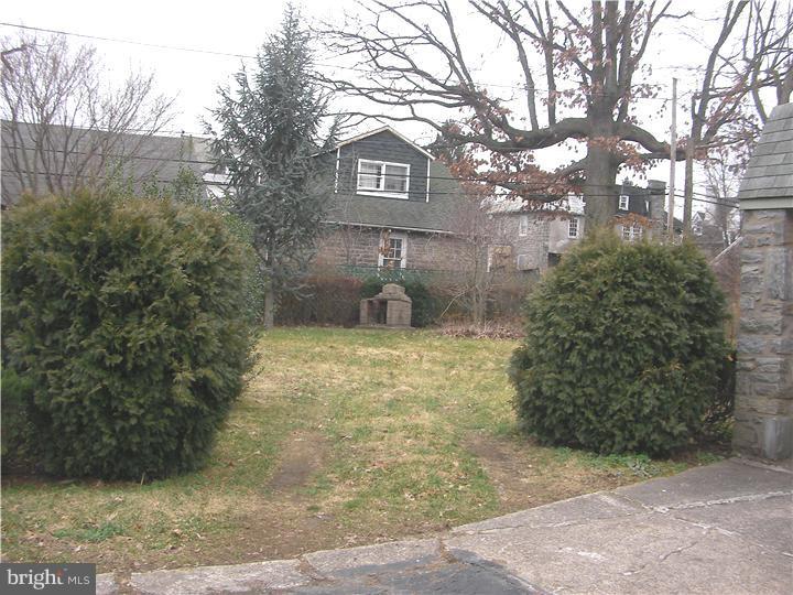5822 Drexel Road Philadelphia, PA 19131 - Photo 6 of 12 Back Yard