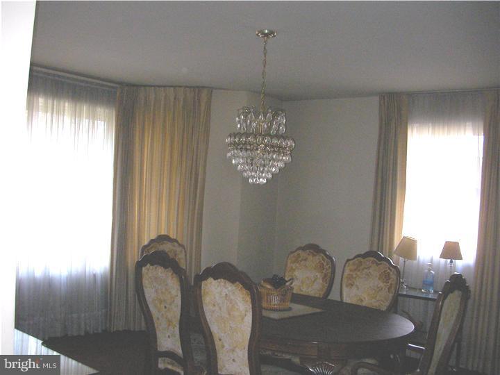 5822 Drexel Road Philadelphia, PA 19131 - Photo 9 of 12 Dining Room