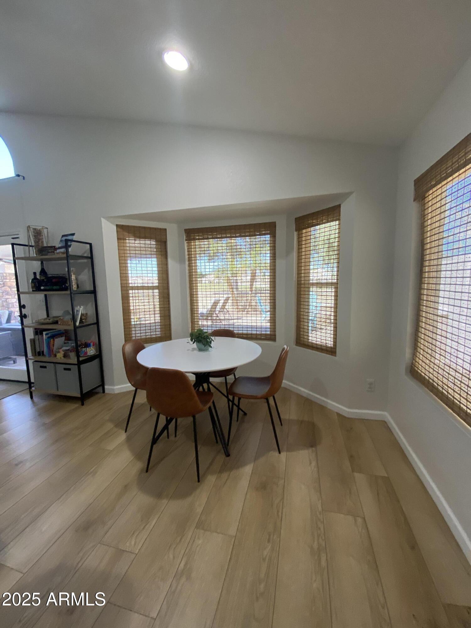 19004 North 71st Drive Glendale, AZ 85308 - Photo 11 of 32 breakfast nook