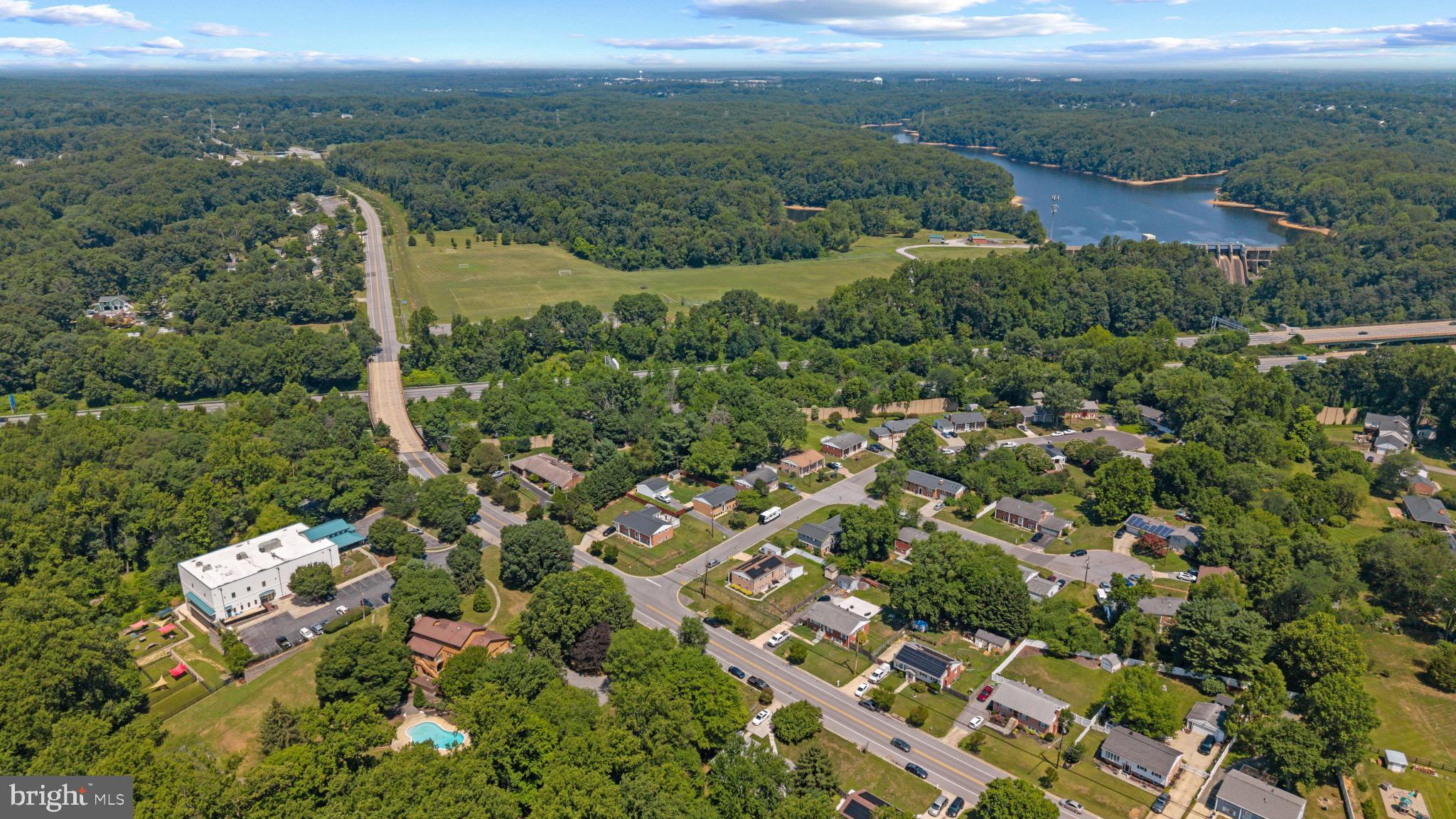 7517 Brooklyn Bridge Road Laurel, MD 20707 - Photo 4 of 41 Excellent location close to so many amenities