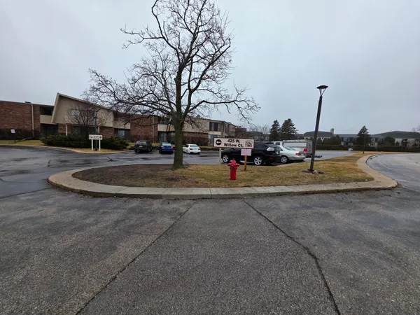 $174,900 | 425 West Willow Court, Unit 222, Fox Point, WI 53217