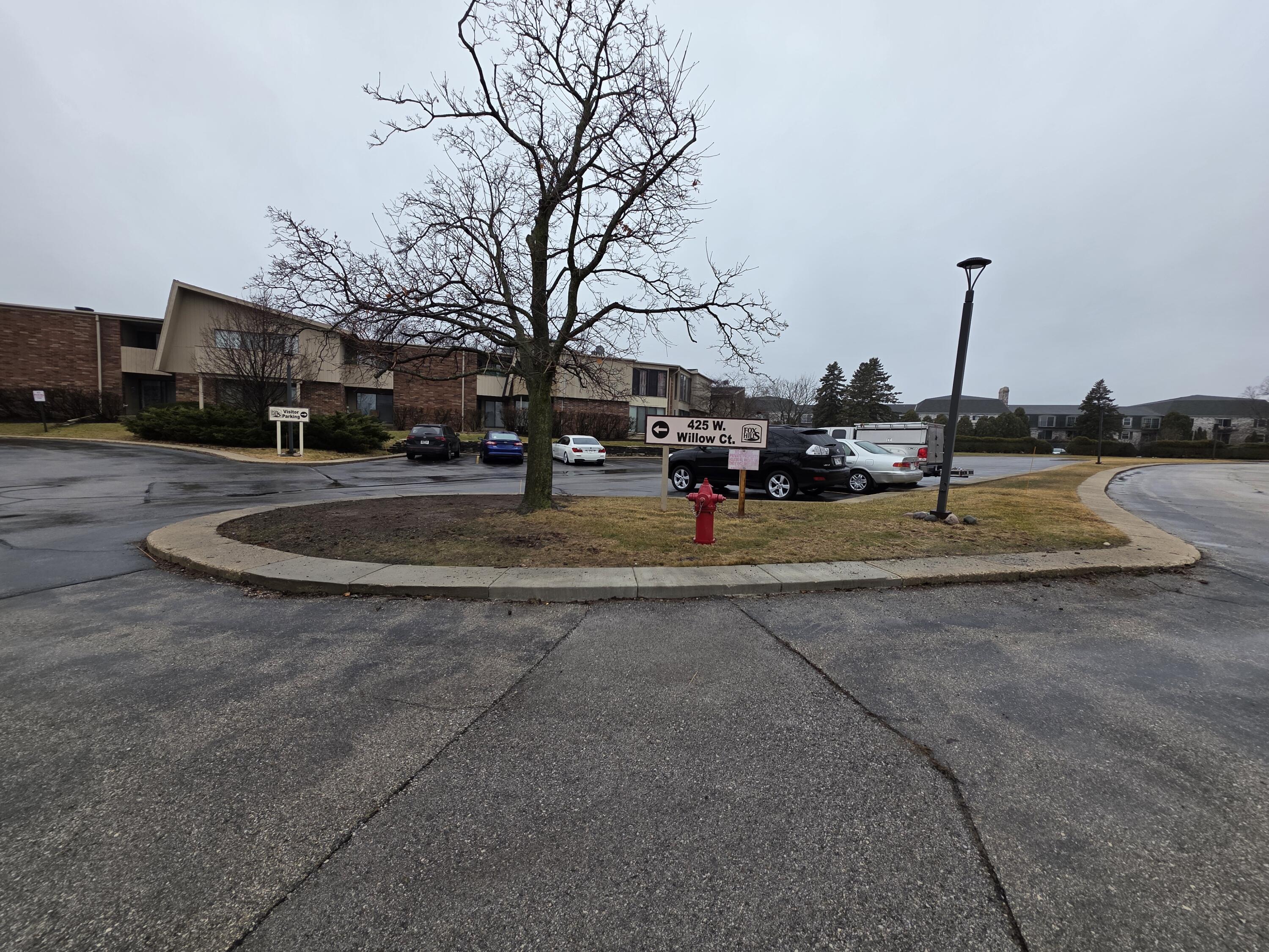 425 West Willow Court, Unit 222 Fox Point, WI 53217 - Photo 20 of 25 425 W Willow Ct 222, Fox Point, WI 53217