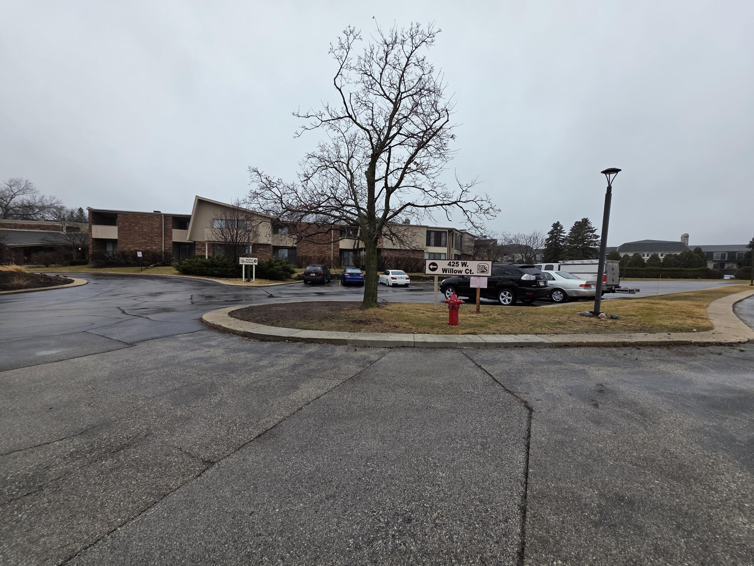 425 West Willow Court, Unit 222 Fox Point, WI 53217 - Photo 21 of 25 425 W Willow Ct 222, Fox Point, WI 53217