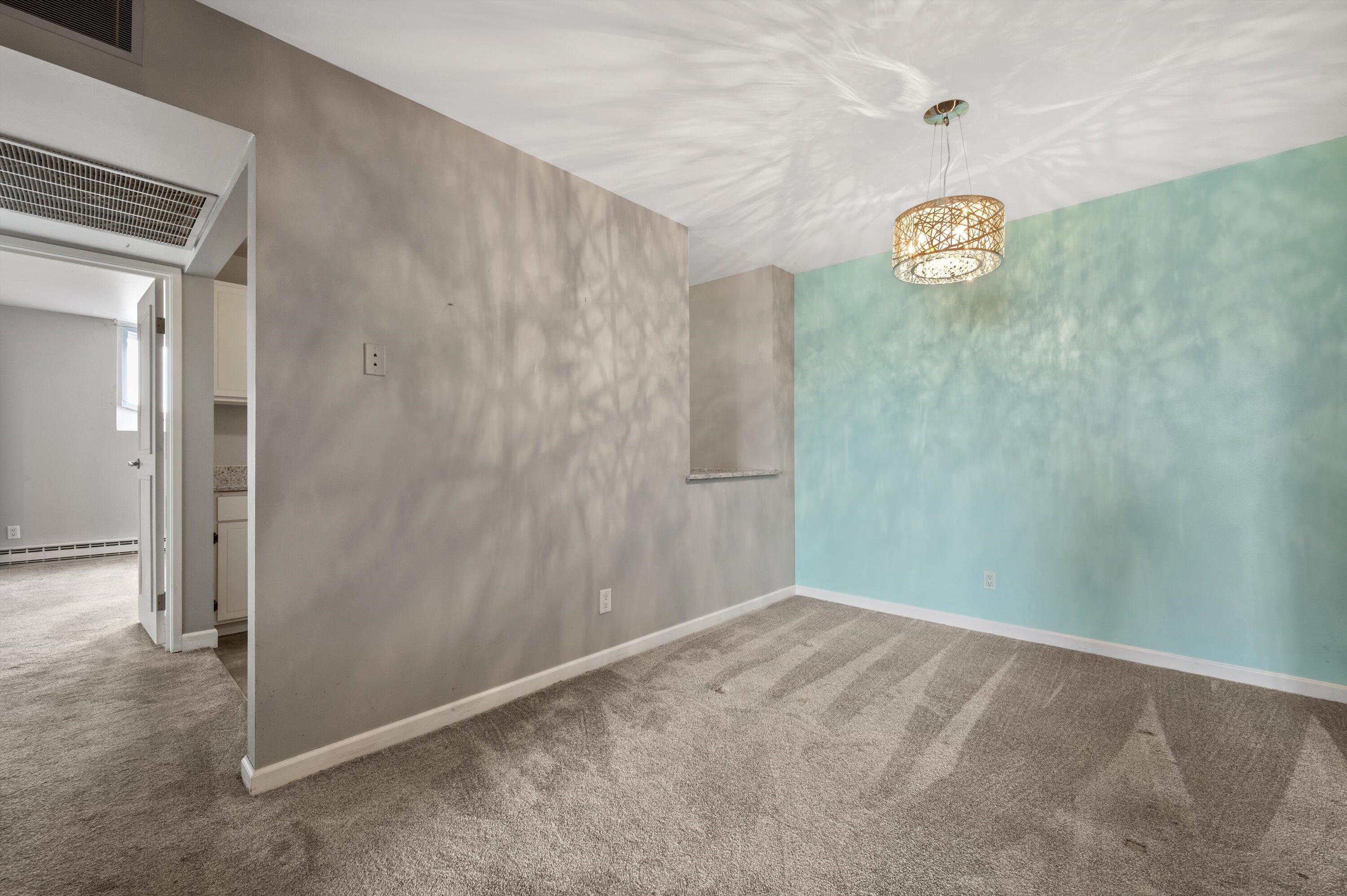 425 West Willow Court, Unit 222 Fox Point, WI 53217 - Photo 6 of 25 425 W Willow Ct 222, Fox Point, WI 53217