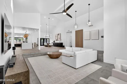 $2,575,000 | 10214 North 44th Street, Phoenix, AZ 85028