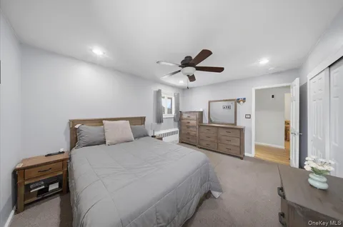 $259,000 | 205 Edmunton Drive, Unit H18, North Babylon, NY 11703