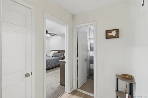 $259,000 | 205 Edmunton Drive, Unit H18, North Babylon, NY 11703