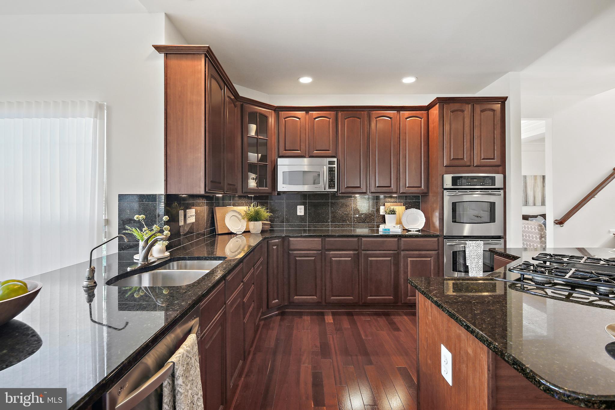 8034 High Castle Road Ellicott City, MD 21043 - Photo 12 of 40 Kitchen