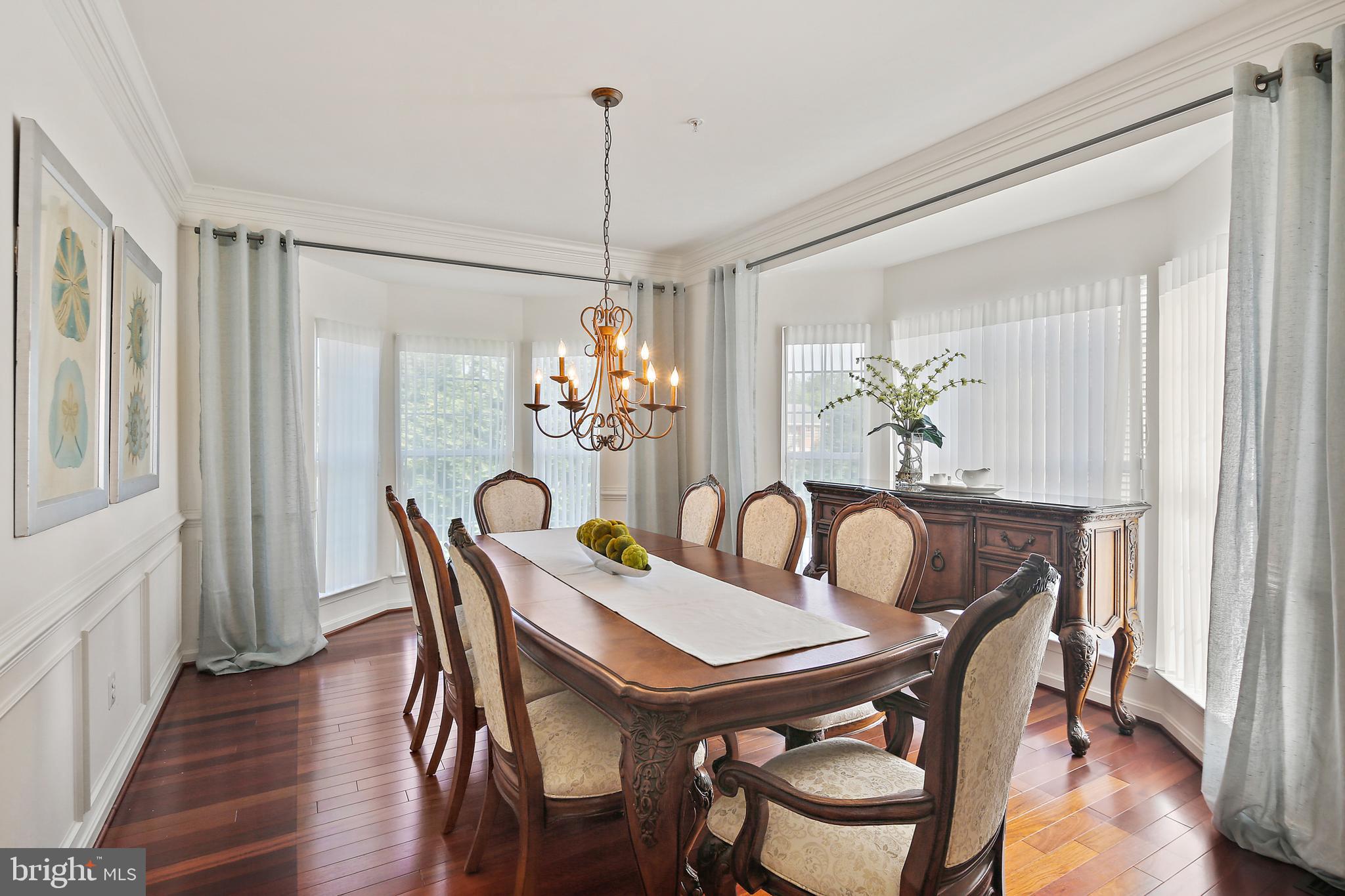 8034 High Castle Road Ellicott City, MD 21043 - Photo 9 of 40 Dining room