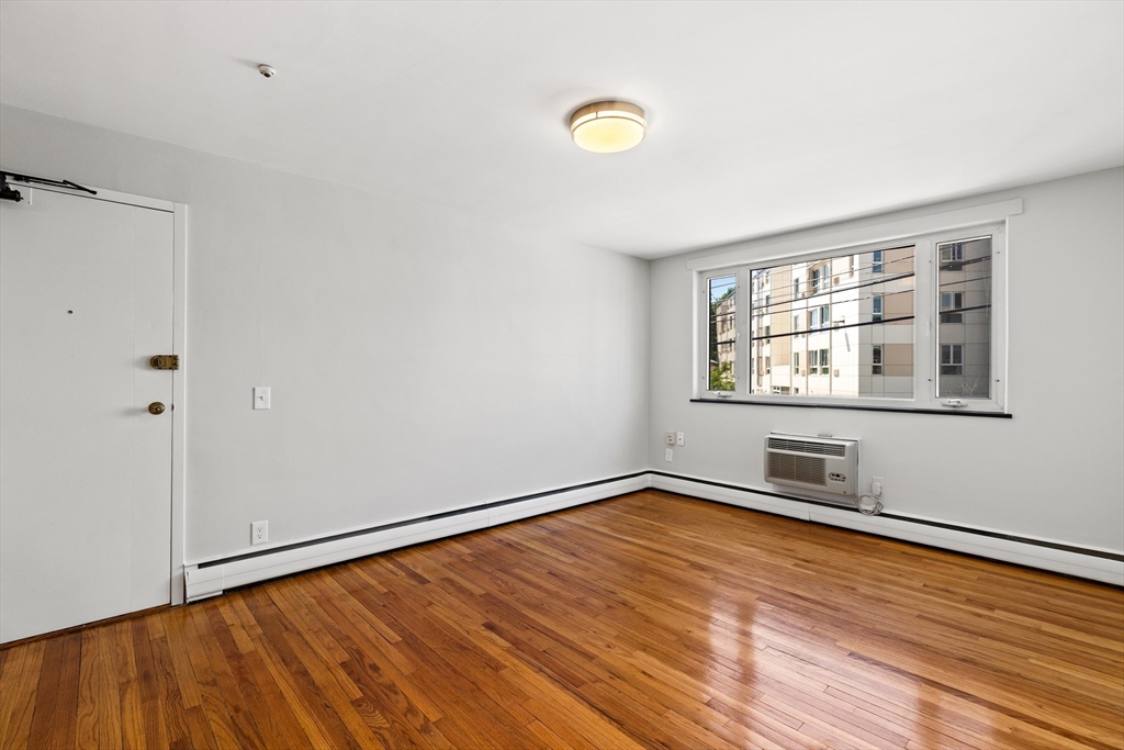 121 Warren Street, Unit 4 Watertown, MA 02472 - Photo 9 of 21